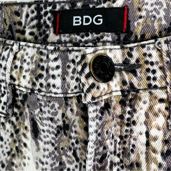 BDG High Rise Cigarette Ankle Skinny Jeans Tan & Black Reptile Print Women’s 28 - Picture 7 of 10